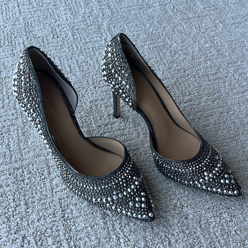 Show-stopping studded stillettos from Gianni Bini, size 10 excellent condition